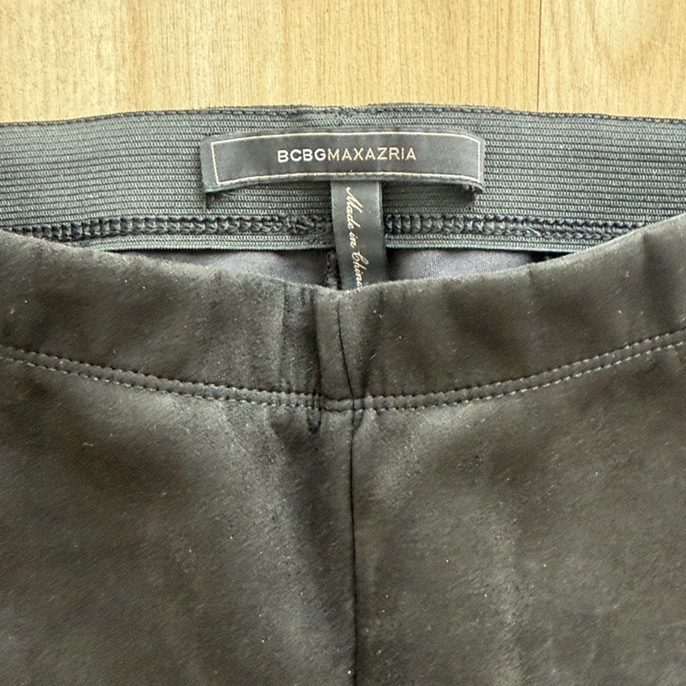 BCBG Black High-Waisted suede like Leggings - Picture 2 of 6